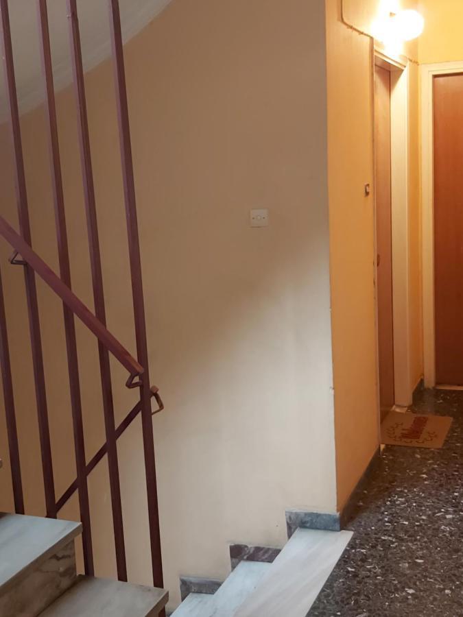 Apartment Getaway In Sparti Esterno foto