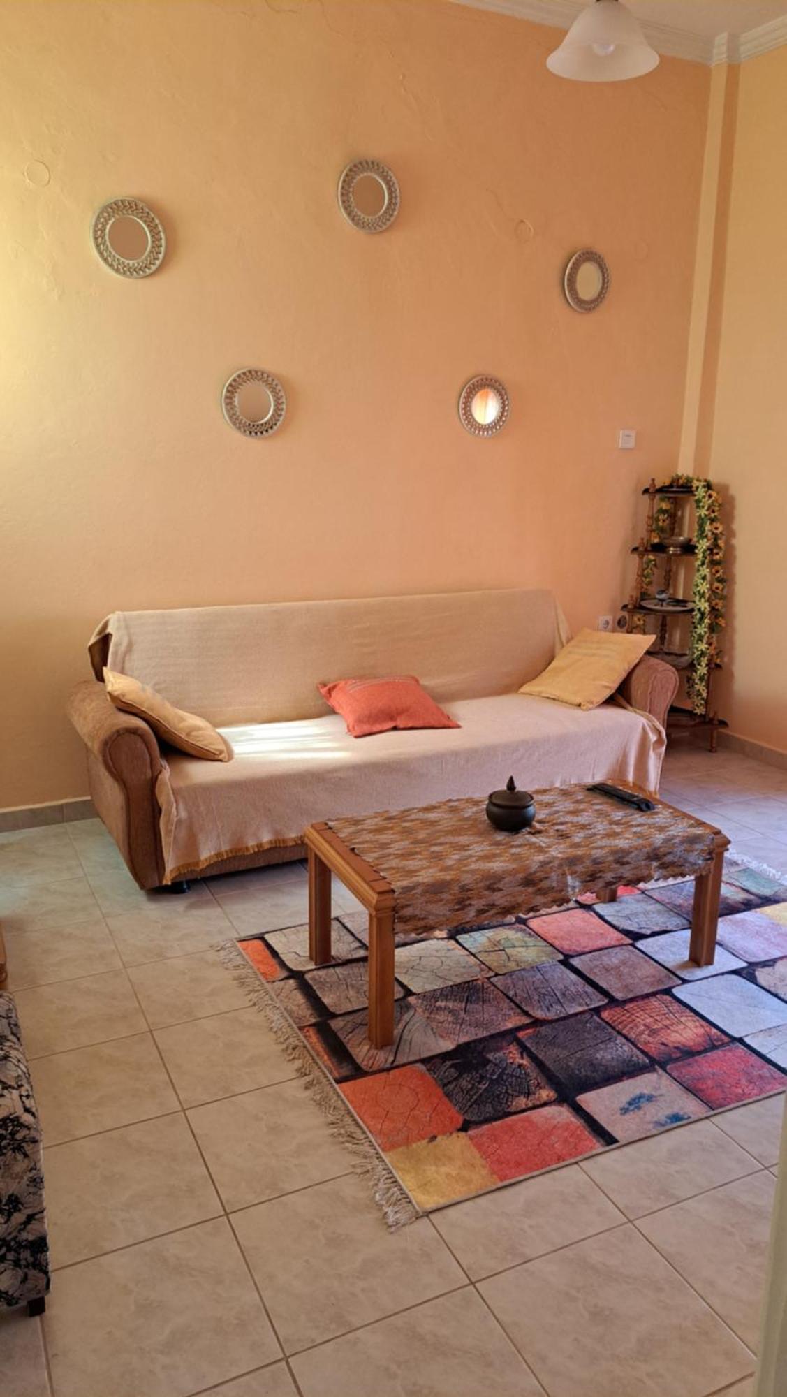 Apartment Getaway In Sparti Esterno foto